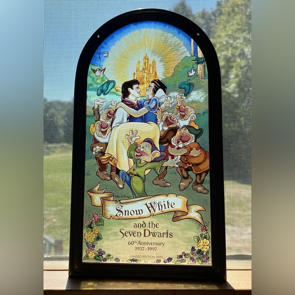 WD SNOW WHITE & THE SEVEN DWARFS 60th ANNIVERSARY 12”H x 7”W FAUX STAINED GLASS